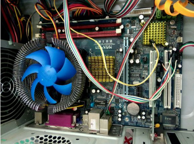 Windows 7電腦黑屏怎么辦？小編教你排查主機硬件問題